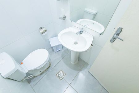 Casa para alugar com 200m², 4 quartos e 3 vagas Casa para alugar com 200m², 4 quartos e 3 vagasBanheiro