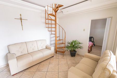 Sala de casa para alugar com 4 quartos, 200m² em Glória, Belo Horizonte