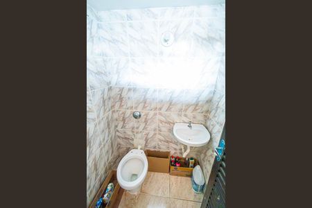 Casa para alugar com 200m², 4 quartos e 3 vagas Casa para alugar com 200m², 4 quartos e 3 vagasLavabo 1
