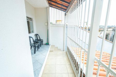 Casa para alugar com 200m², 4 quartos e 3 vagas Casa para alugar com 200m², 4 quartos e 3 vagasVaranda 2