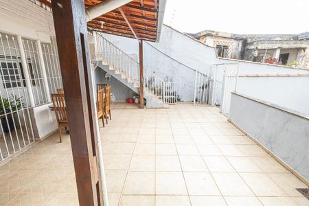 Casa para alugar com 200m², 4 quartos e 3 vagas Casa para alugar com 200m², 4 quartos e 3 vagasArea externa
