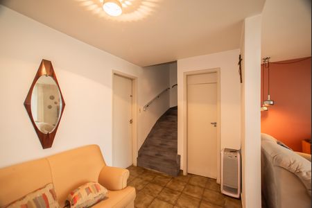 Casa para alugar com 200m², 3 quartos e 2 vagas Casa para alugar com 200m², 3 quartos e 2 vagasSala