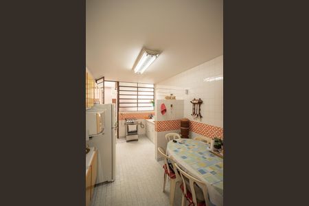 Casa para alugar com 200m², 3 quartos e 2 vagas Casa para alugar com 200m², 3 quartos e 2 vagasCozinha