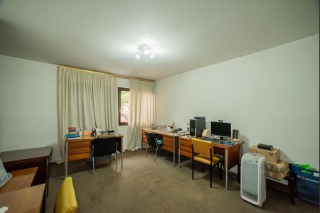 Casa para alugar com 200m², 3 quartos e 2 vagas Casa para alugar com 200m², 3 quartos e 2 vagasSuíte