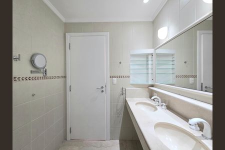 Apartamento para alugar com 180m², 2 quartos e 1 vaga Apartamento para alugar com 180m², 2 quartos e 1 vagaBanheiro da Suíte