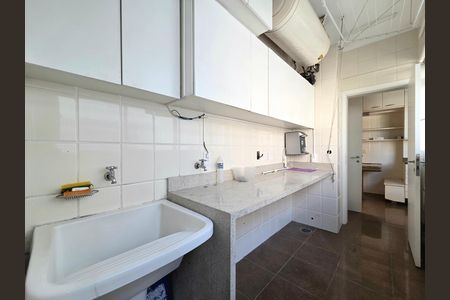 Apartamento para alugar com 180m², 2 quartos e 1 vaga Apartamento para alugar com 180m², 2 quartos e 1 vagaÁrea de Serviço