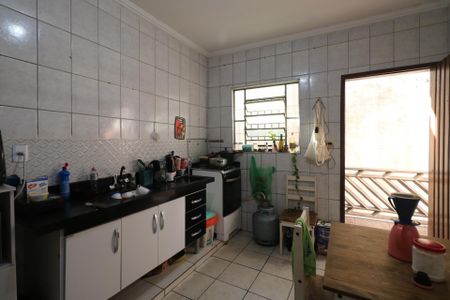 Casa à venda com 186m², 2 quartos e 2 vagas Casa à venda com 186m², 2 quartos e 2 vagasCozinha