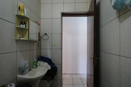 Casa à venda com 186m², 2 quartos e 2 vagas Casa à venda com 186m², 2 quartos e 2 vagasBanheiro
