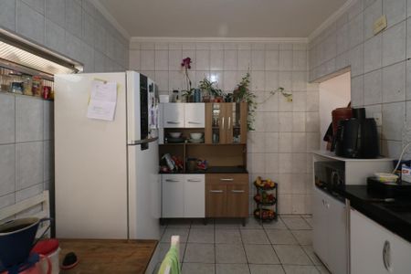 Casa à venda com 186m², 2 quartos e 2 vagas Casa à venda com 186m², 2 quartos e 2 vagasCozinha