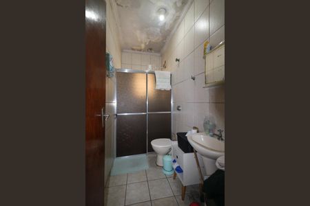 Casa à venda com 186m², 2 quartos e 2 vagas Casa à venda com 186m², 2 quartos e 2 vagasBanheiro