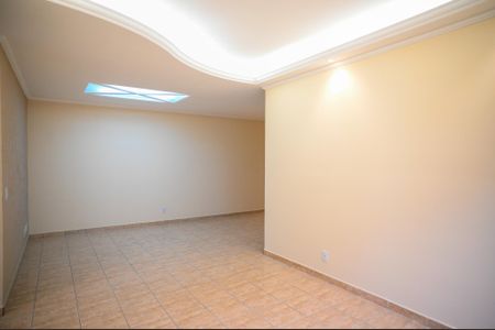 Apartamento para alugar com 63m², 2 quartos e 1 vagaSala