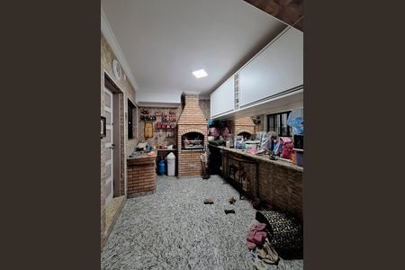 Casa à venda com 150m², 3 quartos e 4 vagasChurrasqueira
