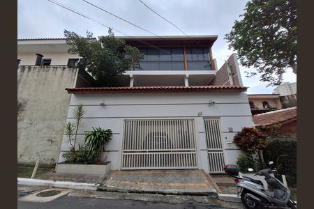 Casa à venda com 150m², 3 quartos e 4 vagasFachada