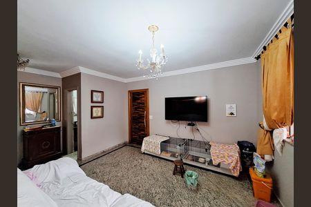 Casa à venda com 150m², 3 quartos e 4 vagasSala