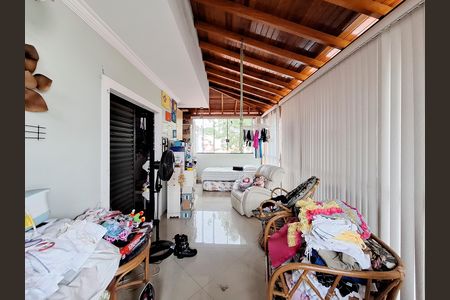 Casa à venda com 150m², 3 quartos e 4 vagasVaranda
