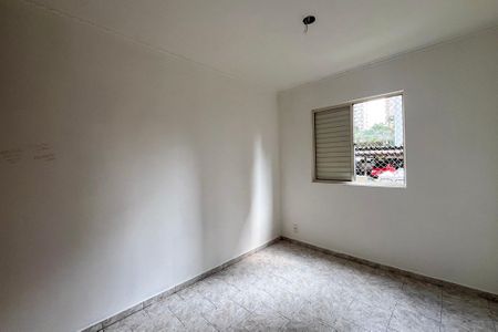 Quarto 1 de apartamento para alugar com 3 quartos, 63m² em Parque Bristol, São Paulo