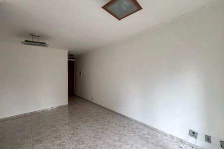 Apartamento à venda com 63m², 3 quartos e 1 vaga Apartamento à venda com 63m², 3 quartos e 1 vagaSala