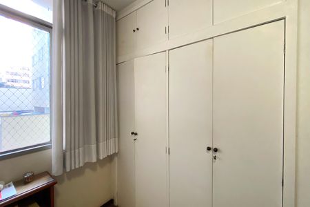 Apartamento à venda com 210m², 4 quartos e 1 vaga Apartamento à venda com 210m², 4 quartos e 1 vagaQuarto 3