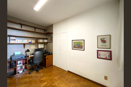 Apartamento à venda com 210m², 4 quartos e 1 vaga Apartamento à venda com 210m², 4 quartos e 1 vagaQuarto 2