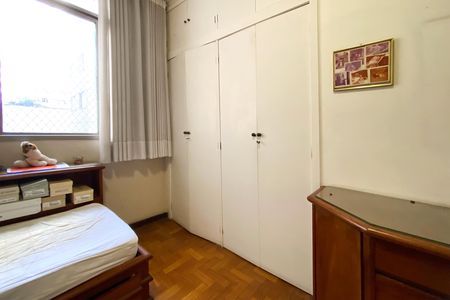 Apartamento à venda com 210m², 4 quartos e 1 vaga Apartamento à venda com 210m², 4 quartos e 1 vagaQuarto 3