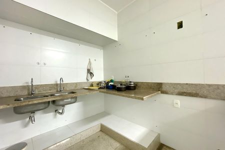 Apartamento à venda com 210m², 4 quartos e 1 vaga Apartamento à venda com 210m², 4 quartos e 1 vagaCozinha