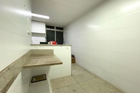 Apartamento à venda com 210m², 4 quartos e 1 vaga Apartamento à venda com 210m², 4 quartos e 1 vagaÁrea de Serviço