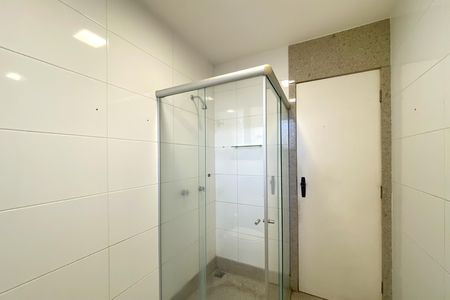 Apartamento à venda com 210m², 4 quartos e 1 vaga Apartamento à venda com 210m², 4 quartos e 1 vagaBanheiro
