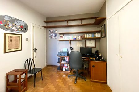 Apartamento à venda com 210m², 4 quartos e 1 vaga Apartamento à venda com 210m², 4 quartos e 1 vagaQuarto 2