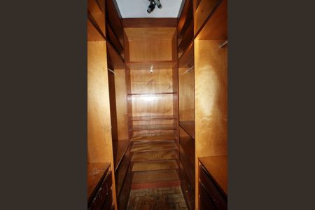 Apartamento para alugar com 70m², 2 quartos e 1 vagaCloset
