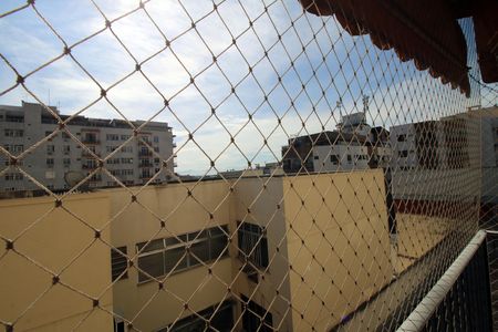 Apartamento para alugar com 70m², 2 quartos e 1 vagaVaranda