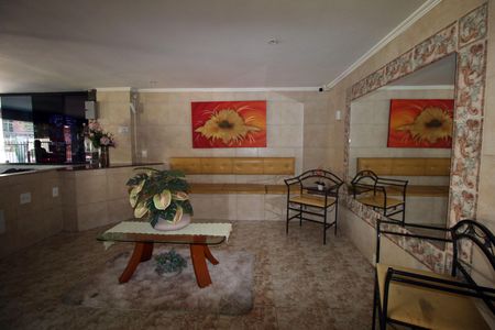 Apartamento para alugar com 70m², 2 quartos e 1 vagaÁrea comum - Hall de entrada