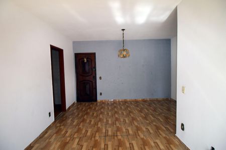 Apartamento para alugar com 70m², 2 quartos e 1 vagaSala