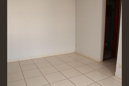 Sala de TV de apartamento para alugar com 2 quartos, 61m² em Vila Jaragua, Goiânia