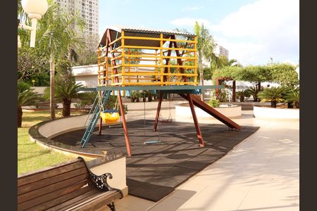 Apartamento para alugar com 61m², 2 quartos e 1 vagaÁrea comum - Playground