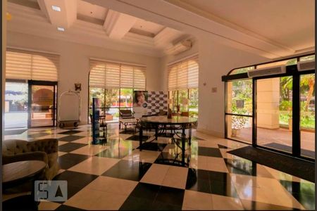 Studio para alugar com 32m², 1 quarto e 1 vaga Studio para alugar com 32m², 1 quarto e 1 vagaHall