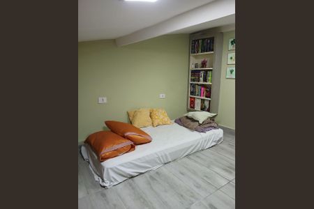 Casa à venda com 65m², 2 quartos e 1 vaga Casa à venda com 65m², 2 quartos e 1 vagaQuarto