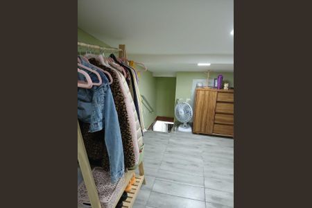 Casa à venda com 65m², 2 quartos e 1 vaga Casa à venda com 65m², 2 quartos e 1 vagaQuarto