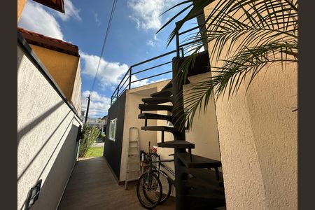 Casa de condomínio à venda com 254m², 4 quartos e 11 vagas Casa de condomínio à venda com 254m², 4 quartos e 11 vagasQuintal