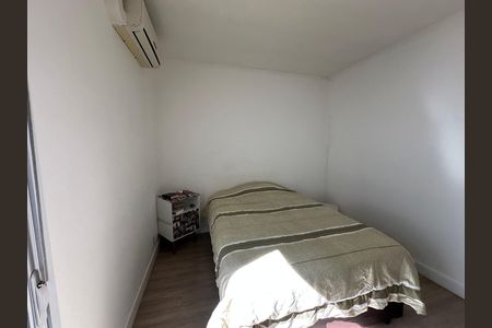Casa de condomínio à venda com 254m², 4 quartos e 11 vagas Casa de condomínio à venda com 254m², 4 quartos e 11 vagasQuarto 2
