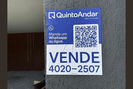 Casa de condomínio à venda com 254m², 4 quartos e 11 vagas Casa de condomínio à venda com 254m², 4 quartos e 11 vagasFachada