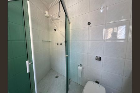 Casa de condomínio à venda com 254m², 4 quartos e 11 vagas Casa de condomínio à venda com 254m², 4 quartos e 11 vagasBanheiro da Suíte 1