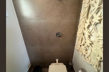 Casa de condomínio à venda com 254m², 4 quartos e 11 vagas Casa de condomínio à venda com 254m², 4 quartos e 11 vagasLavabo