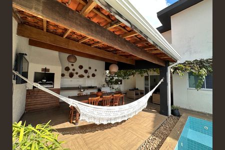 Casa de condomínio à venda com 254m², 4 quartos e 11 vagas Casa de condomínio à venda com 254m², 4 quartos e 11 vagasVaranda gourmet