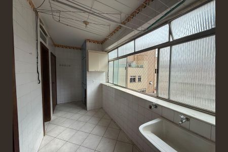 Apartamento à venda com 119m², 3 quartos e 2 vagas Apartamento à venda com 119m², 3 quartos e 2 vagasÁrea de Serviço
