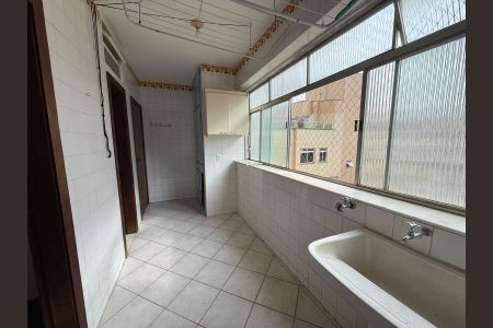 Apartamento à venda com 119m², 3 quartos e 2 vagas Apartamento à venda com 119m², 3 quartos e 2 vagasÁrea de Serviço
