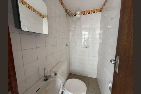 Apartamento à venda com 119m², 3 quartos e 2 vagas Apartamento à venda com 119m², 3 quartos e 2 vagasBanheiro de serviço