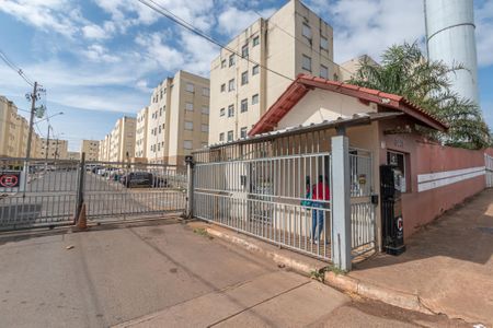 Apartamento para alugar com 41m², 2 quartos e 1 vaga Apartamento para alugar com 41m², 2 quartos e 1 vagaFachada e portaria