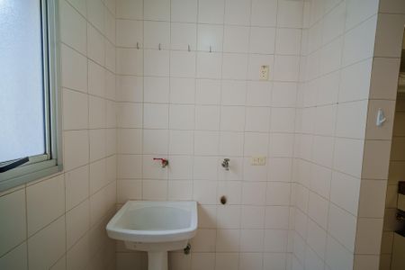 Casa de condomínio para alugar com 101m², 2 quartos e 2 vagas Casa de condomínio para alugar com 101m², 2 quartos e 2 vagasÁrea de Serviço