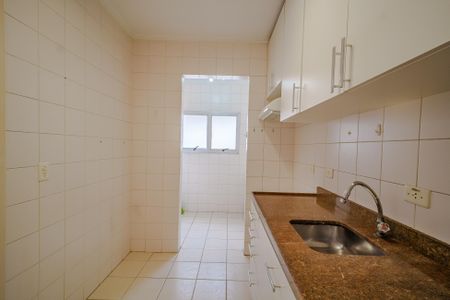 Casa de condomínio para alugar com 101m², 2 quartos e 2 vagas Casa de condomínio para alugar com 101m², 2 quartos e 2 vagasCozinha