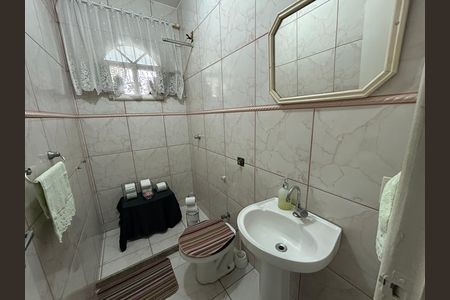 Casa à venda com 800m², 3 quartos e 41 vagasBanheiro Social